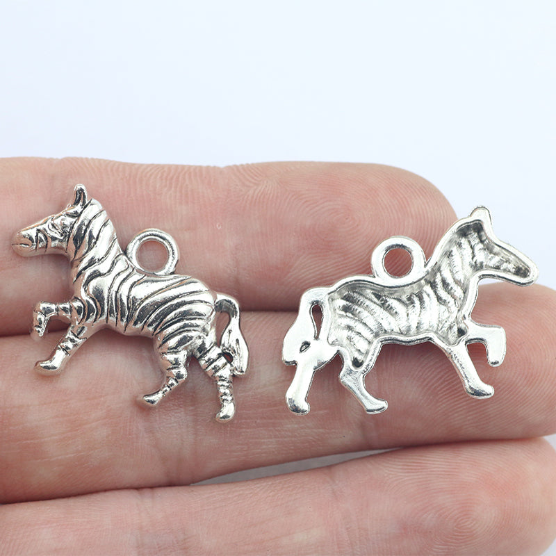 10Pcs 21*31mm Zinc Alloy Cute Zebra Charms Animal Necklace