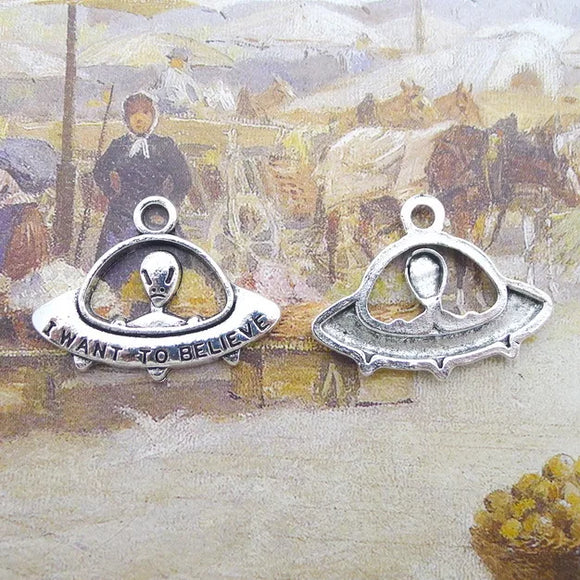 10 Pieces 22*30mm Mixed Alloy Antique Silver Color Planet Alien Charms Vintage Bracelet Pendant Accessory For DIY Jewelry Making