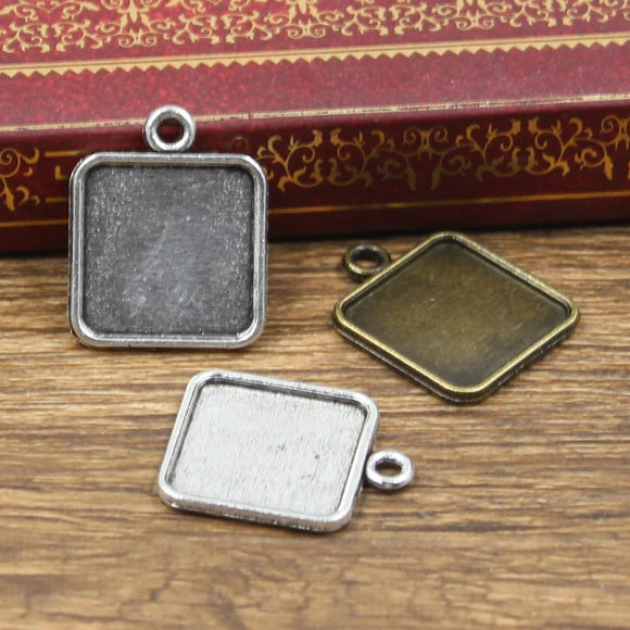 12cs Fit 15mm Square Simple Glass Cabochon Base Setting Antique Bronze Silver Color Color Pendant Tray For Jewelry DIY Making
