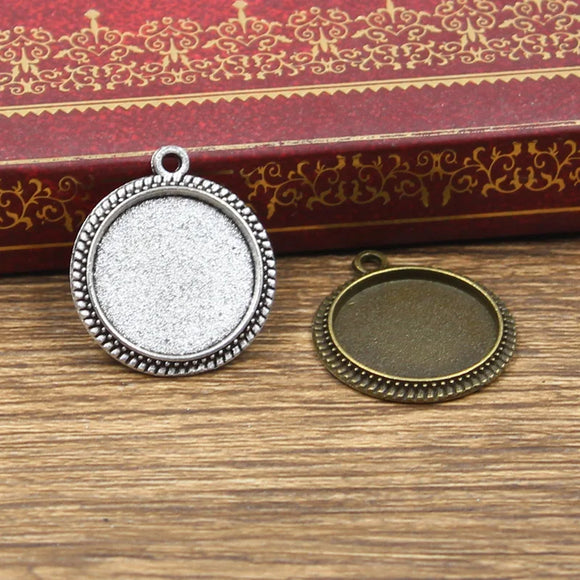 12pcs Fit 16mm Round Glass Cabochon Base Setting Hot Antique Bronze Silver Color Color Pendant Tray For Jewelry DIY Making
