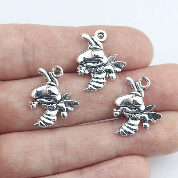 20Pcs 22*17mm Antique Silver Color Alloy Diligent Bees Charms Earrings Necklace Vintage Pendant For DIY Jewelry Making Findings