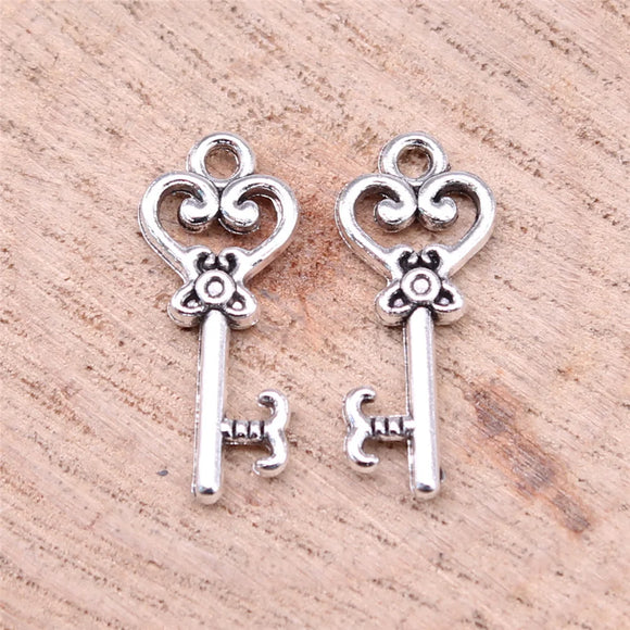 20Pcs/Lot Charms Vintage Skeleton Key 21x8mm Tibetan Bronze Silver Color Pendants Antique Jewelry Making DIY Handmade Craft