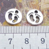 30Pieces/lot 11x11mm Antique Silver Color Baby Feet Round Charms Cute Pendant DIY Handcraft Jewelry