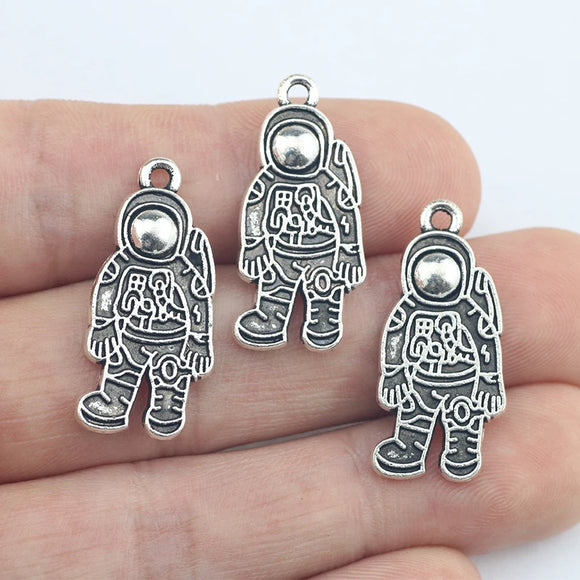 Newest 10Pieces 13*27mm Mixed Alloy Antique Silver Color Astronaut Charms Necklace Pendant Accessory For DIY Jewelry Making