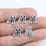 20Pcs 10*14mm Antique Silver Plated Cute Shoes Charms Keychain Bracelet Alloy Fashion Pendant For DIY Jewelry Making