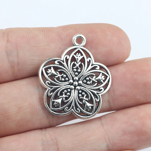 8Pcs 29*25.8mm Antique Silver Color Flower Charms Hollow Necklace Earring Pendant Accessory Charms For DIY Jewelry Making