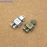 10 Pieces/Lot 18mm*11mm Antique Silver plated Or Antique Bronze 3D Robot Charms For Jewelry Making
