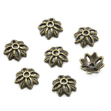 20pc A variety of vintage blue and white porcelain trays, hollowed-out flowers, handmade DIY necklaces, bracelets, headwear, earrings, and accessories