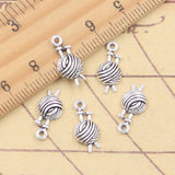 30 Uds. De dijes de bolas de hilo tejidas de ganchillo, colgantes de Color plata tibetana de 16x7x3mm, fabricación de joyería antigua, artesanía hecha a mano DIY
