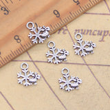 30 Uds. De dijes de nieve, ciervos de Navidad, copos de nieve, 11x10mm, colgantes de Color plata antigua, fabricación de joyería tibetana hecha a mano DIY