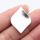4pcs 35x25mm 5 Colors Twisted Leaf-Shaped Charms For DIY Jewelry Making