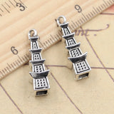10 Uds. De dijes de torre 3D, 26x8x8mm, colgantes de Color plata antigua, fabricación artesanal, joyería tibetana hecha a mano