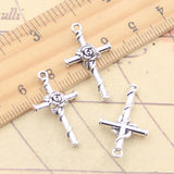 Dijes de 20 piezas con forma de cruz y rosa, colgantes de Color plata tibetana, fabricación de joyas antiguas, artesanía hecha a mano, 26x15mm