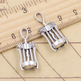 10 Uds. De dijes abridor de vino de uva, 27x12x7mm, colgantes de Color plata antigua, fabricación artesanal, joyería tibetana hecha a mano