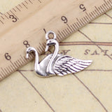 10 Uds. Colgantes de doble cisne, 20x29mm, colgantes de Color plata antigua, fabricación de joyería tibetana hecha a mano DIY