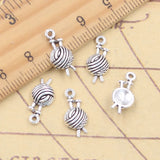 30 Uds. De dijes de bolas de hilo tejidas de ganchillo, colgantes de Color plata tibetana de 16x7x3mm, fabricación de joyería antigua, artesanía hecha a mano DIY