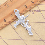 10 Uds. De dijes cruzados con flor rosa, 37x23mm, colgantes de Color plata antigua, fabricación de joyería tibetana hecha a mano DIY