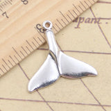 10 Uds. De dijes de cola de ballena grande, 28x30mm, colgantes de Color plata antigua, fabricación artesanal, joyería tibetana hecha a mano