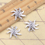 20 piezas dijes sol espiral sol tornillo 17x18mm colgantes de Color plata antigua fabricación DIY joyería tibetana hecha a mano