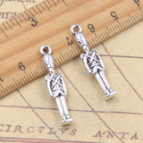 20 piezas dijes protector de soldado 31x7mm colgantes de Color plata antigua para hacer joyería tibetana hecha a mano DIY