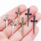 30 piezas de 35 x 14 mm de aleación con dijes de espada gótica, colgante retro artesanal