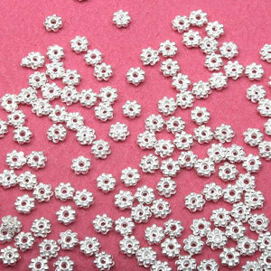 500pcs  silver-tone Daisy Spacers Beads h0230