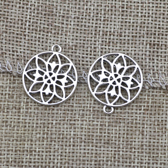 10Pieces/lot  20*23mm  Antique Silver Color Round Hollow Flower Charms Bracelet Pendant Accessory For DIY Jewelry Making