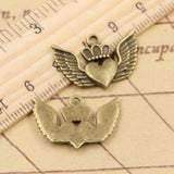 10pcs Charms Crown Heart Wings 17x24mm Tibetan Bronze Silver Color Pendants Antique Jewelry Making DIY Handmade Craft