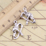 10pcs Charms Hockey Player Sporter 25x16mm Tibetan Bronze Silver Color Pendants Antique Jewelry Making DIY Handmade Craft
