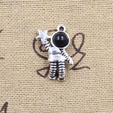 10pcs Charms Space Man Universe Astronaut Star Antique Silver Color Pendants DIY Crafts Making Findings Handmade Tibetan Jewelry