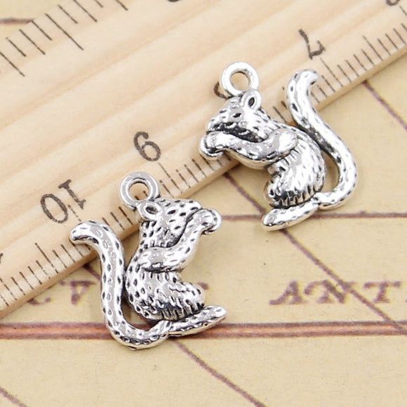 10pcs Charms Squirrel Eating Pine Cones 17x15mm Tibetan Silver Color Pendants Antique Jewelry Making DIY Handmade Craft EF4699
