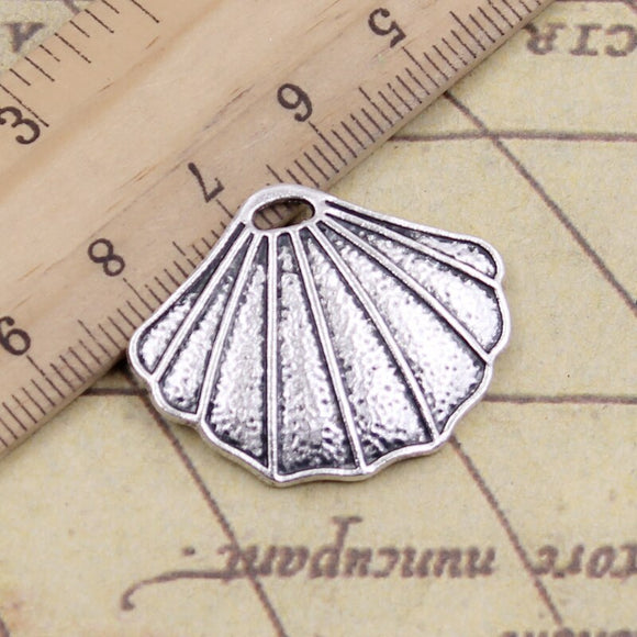 10pcs Charms scallop shell 25x30mm Tibetan Silver Color Pendants Antique Jewelry Making DIY Handmade Craft