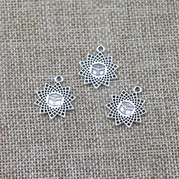 15 Pieces 18*22mm Newest Style Alloy Antique Silver Color Sunflower Charms Pendant Accessory For DIY Jewelry Making