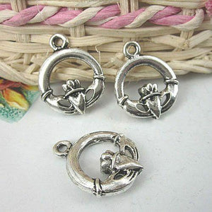 10pcs  silver torch in hands charms pendants G360