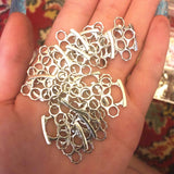 20pcs Charms AI Punch Knuckle Dusters 24x14mm Tibetan Bronze Silver Color Pendants Antique Jewelry Making DIY Handmade Crafts EF3885