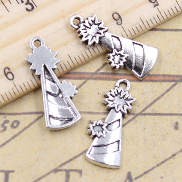 20pcs Charms Christmas Hat 23x9mm Tibetan Silver Color Pendants Antique Jewelry Making DIY Handmade Craft
