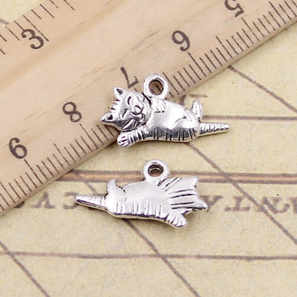 20pcs Charms Lazy Cat 20x12mm Tibetan Bronze Silver Color Pendants Antique Jewelry Making DIY Handmade Craft EF4106