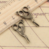 20pcs Charms Sewings Scissors 28x15mm Tibetan Bronze Silver Color Pendants Antique Jewelry Making DIY Handmade Craft