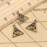30 piezas de dijes de Reliquias de la Muerte, 13 x 12 mm, colgantes de bronce tibetano color plata, joyería antigua, artesanía hecha a mano. 
