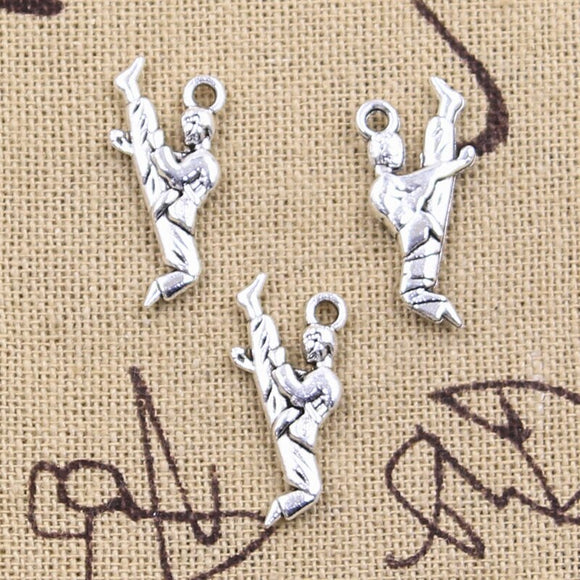 30pcs Charms Kung Fu Hustlesporter Player 22x12mm Antique Silver Color Pendants DIY Making Findings Handmade Tibetan Jewelry