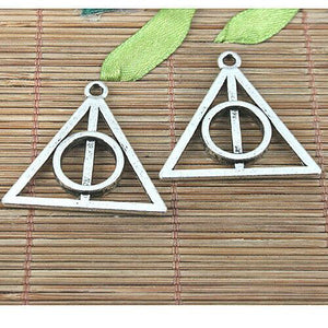 6pcs Tibetan silver 33x31mm triangle shaped charms EF0993