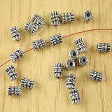 30 cuentas espaciadoras de tubo con tachuelas de color plata tibetana H2642 