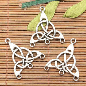 10Pcs  tibetan silver tone 2sided pattern triangle shaped  connector H1022