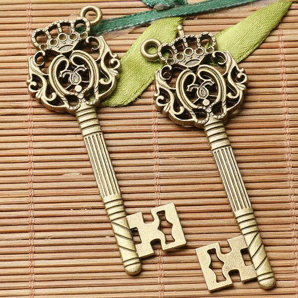8pcs antiqued bronze color 2sided  crafted crown  key design charms  EF2900
