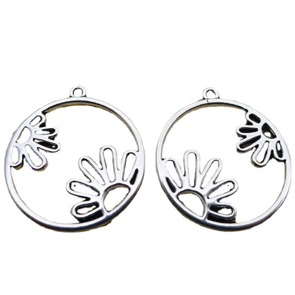 Ww03 30 * 33mm Alloy Charm Floral Hollow out Smooth surface Pendant 100pcs/lot