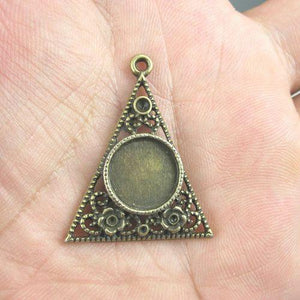 6pcs antiqued bronze Triangle cabochon settings G398