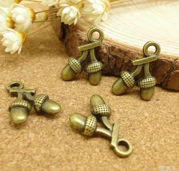 20pcs antiqued bronze color little  pinecone design charms  H2552