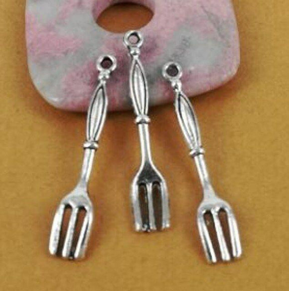 20pcs antiqued silver color fork design charms H0400