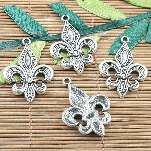 Tibetan Silver color  FLEUR DE LEI  design charms 10pcs EF0071