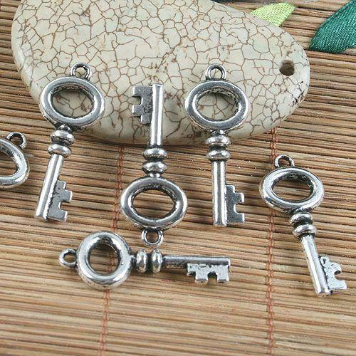 8pcs tibetan silver color 32x13mm key design pendant charms G1151